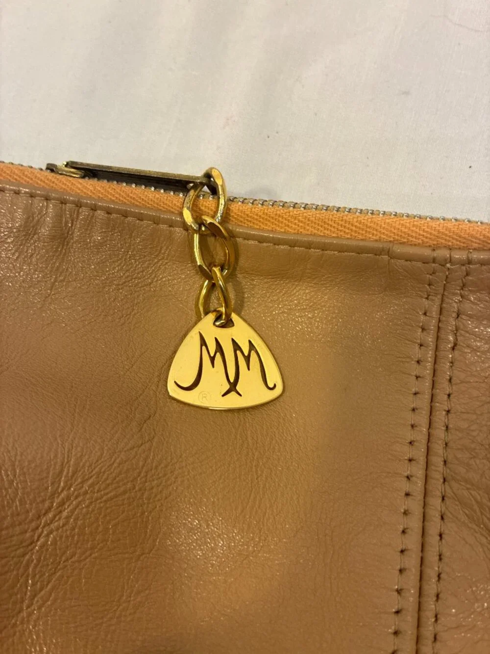 Vintage MM Morris Moskowitz Tan Leather Slouchy Hobo Shoulder Bag Charm Pull